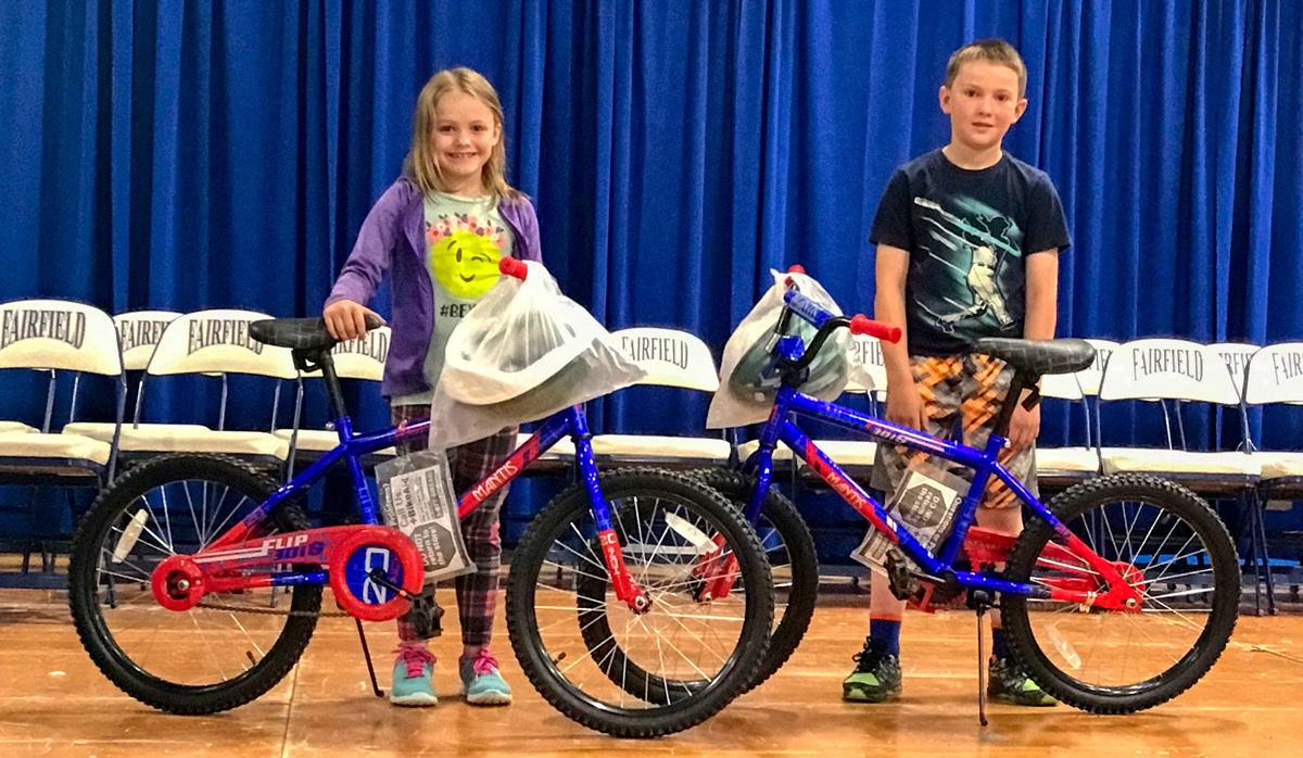 Choteau Masons Present "Bikes for Books" At Fairfield